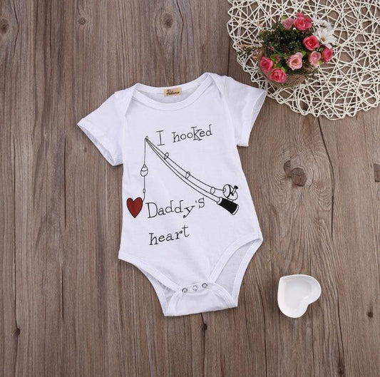 Aww! "I Hooked Daddy's Heart" Baby Romper - Perfect Gift for Dad! ❤️🎣 - Babyzy
